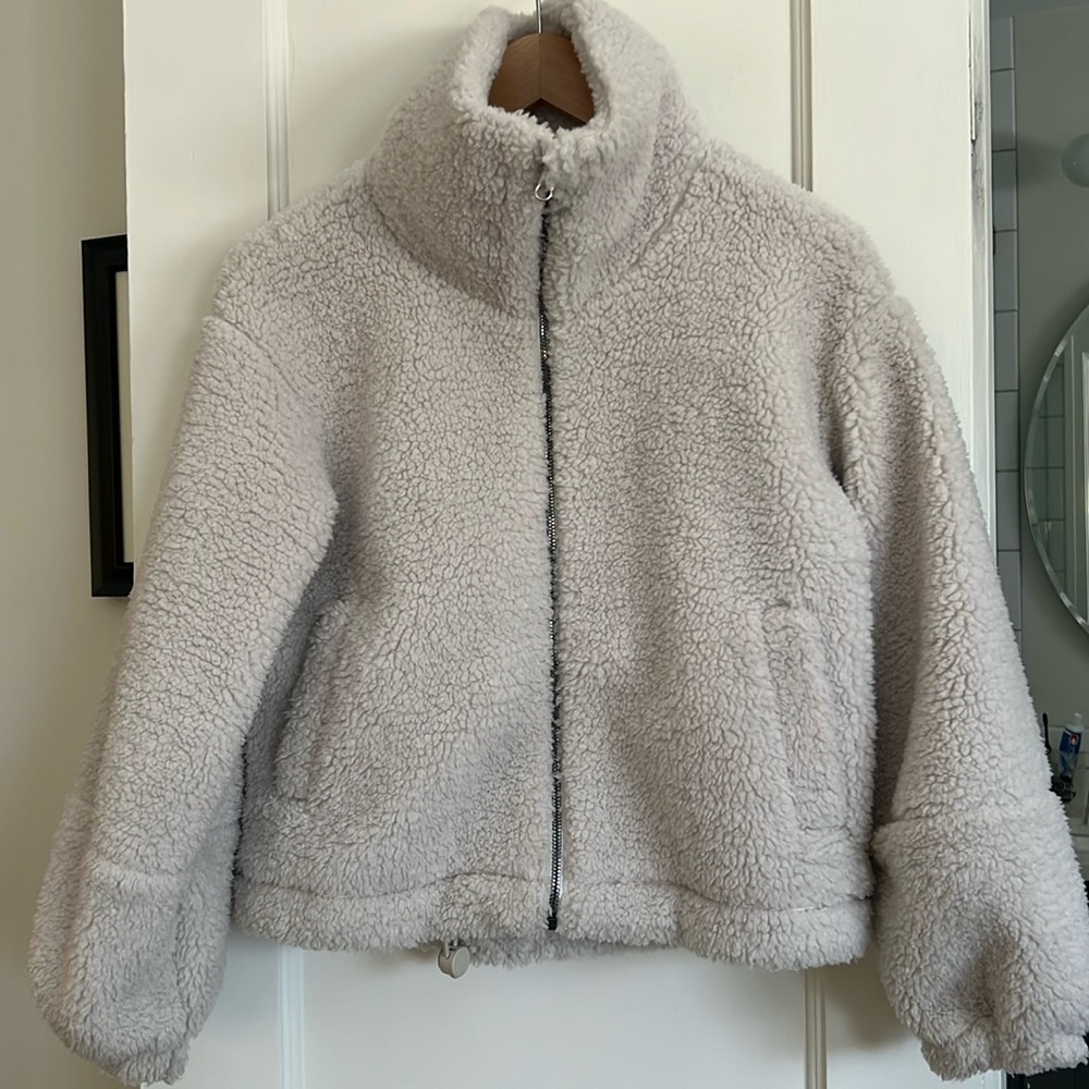 *Like New* Lululemon cinchable fleece jacket size 2